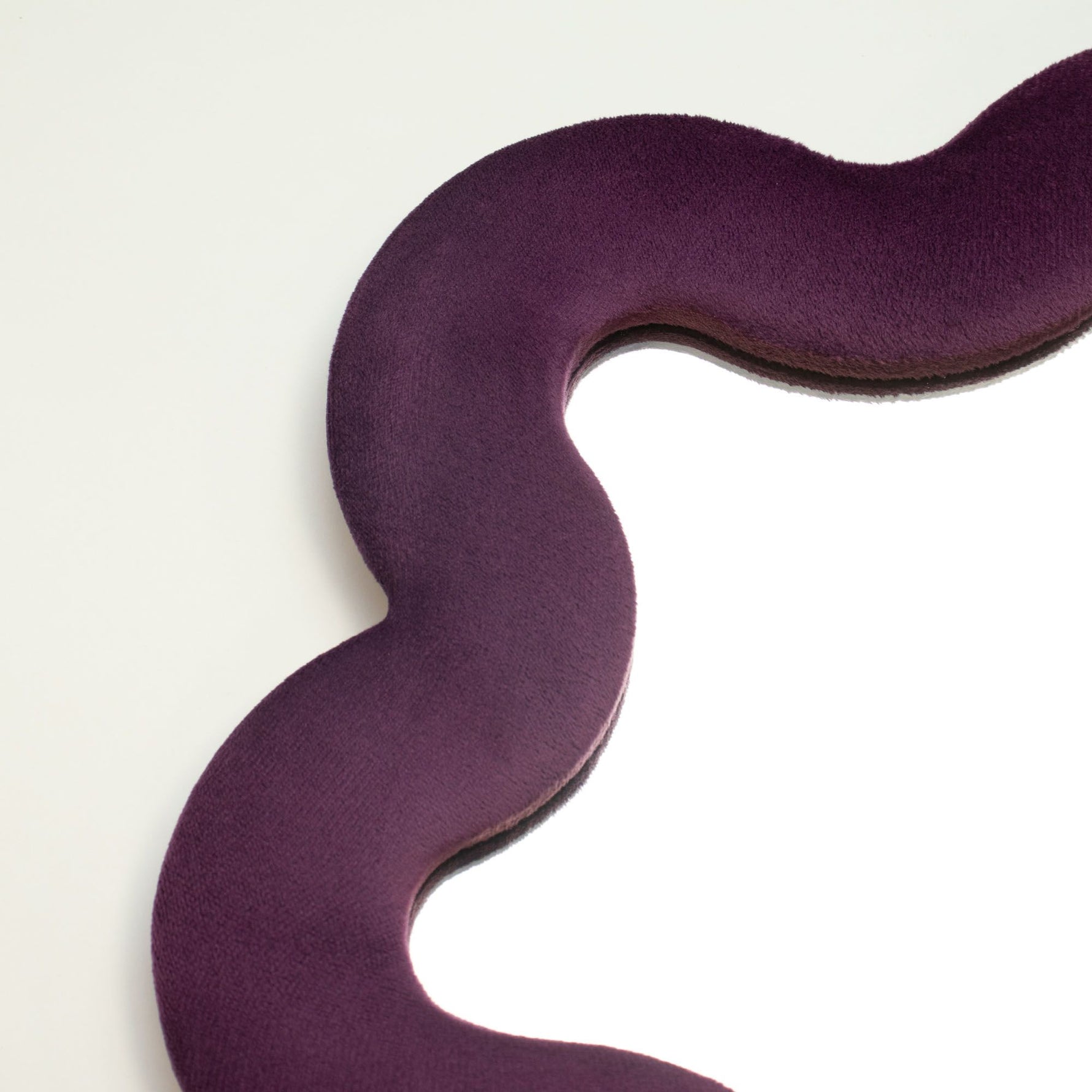 Soft Squiggly Mirror – Star – Mauve (33x31x2.3cm) by AW Dropship UK